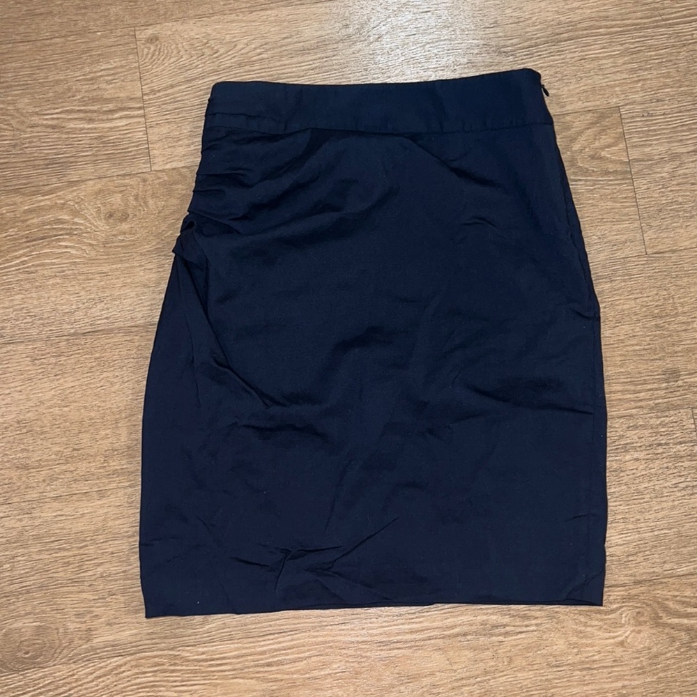 Club Monaco navy blue ruched pencil skirt